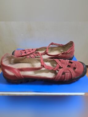 Comfortable Red Leather Women's Strappy Flats